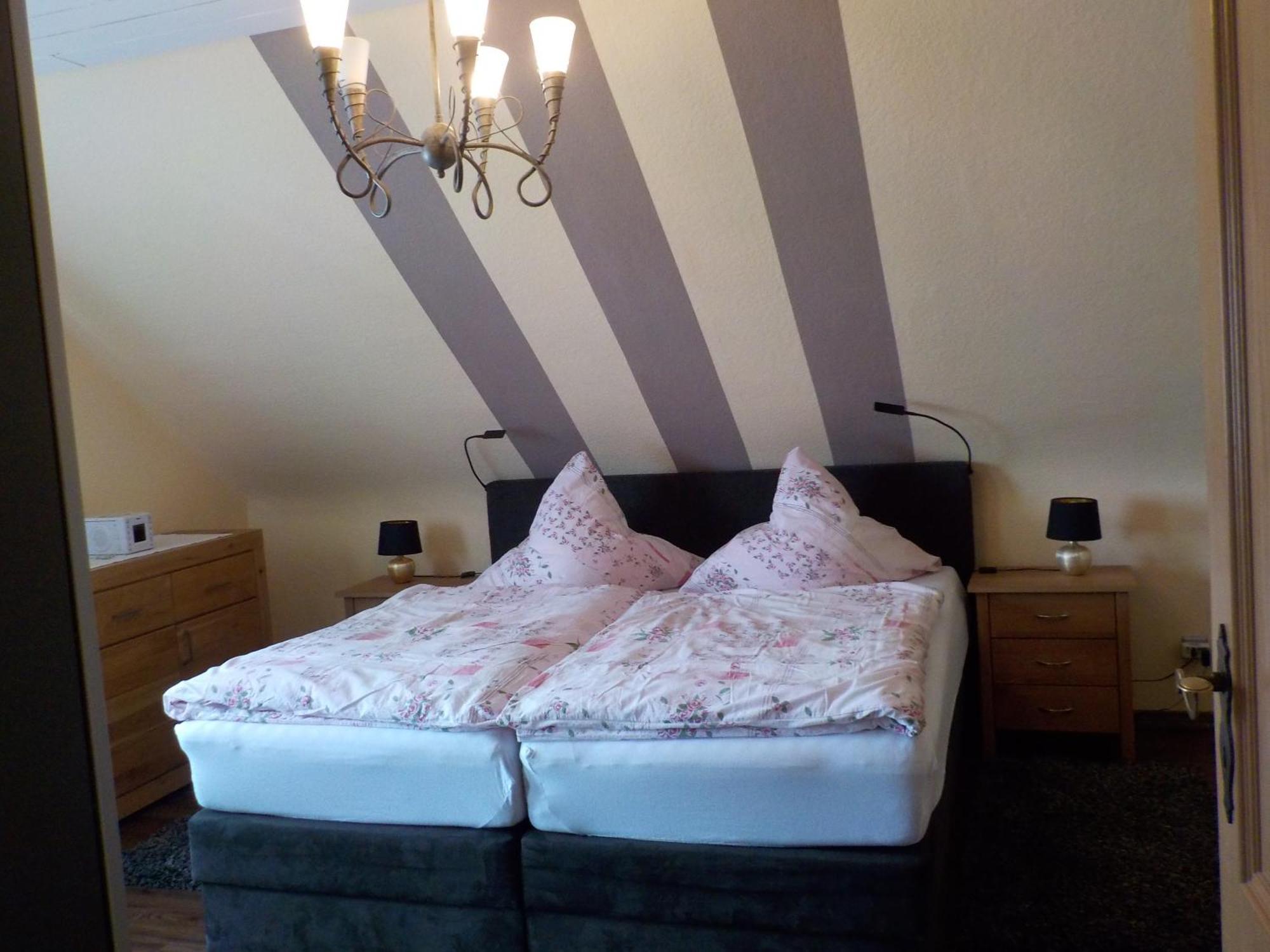 Ferienwohnung Wolf Ensdorf エクステリア 写真